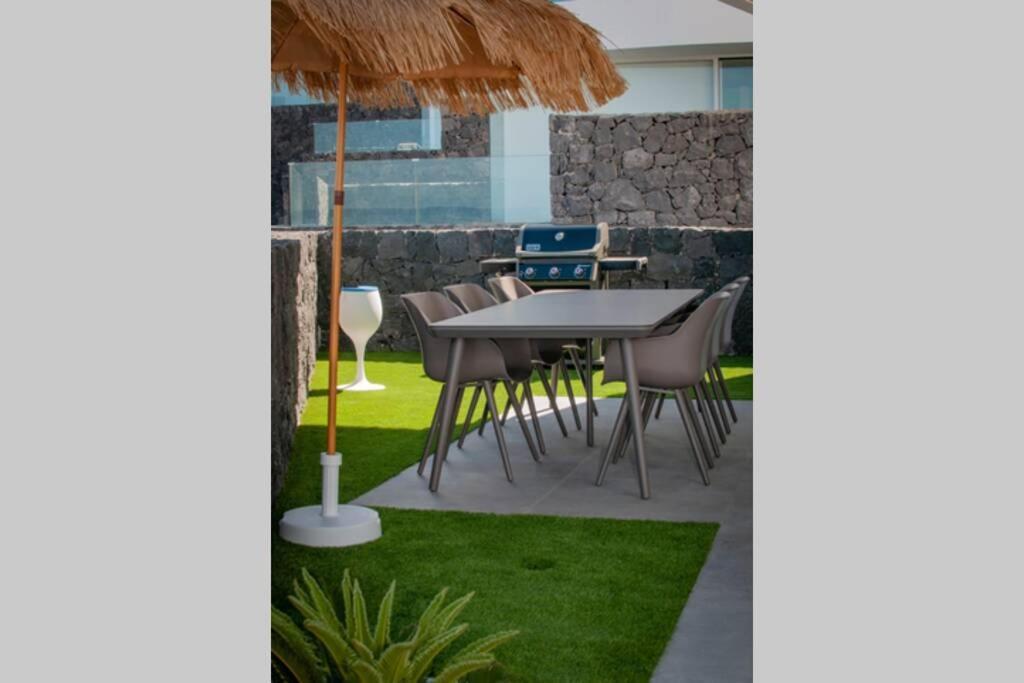 Luxury Villa - New Building With Panoramic Sea View 阿德耶 外观 照片