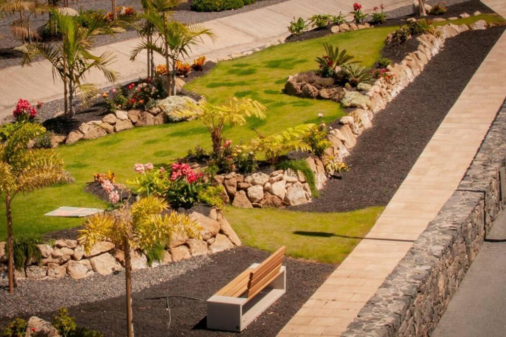 Luxury Villa - New Building With Panoramic Sea View 阿德耶 外观 照片
